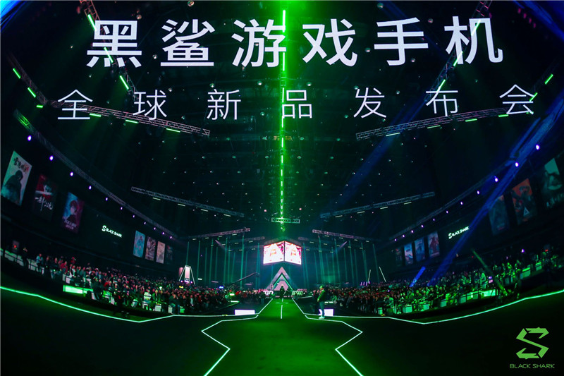 <span  style='background-color:Yellow;'>骁龙855</span>+塔式全域液冷，黑鲨游戏手机2更像是性能强悍的游戏机