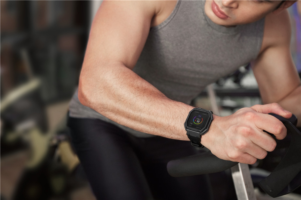 全新户外设计70 种运动模式,华米Amazfit Ares<span style='background-color:Yellow;'>智能手表</span>正式发布