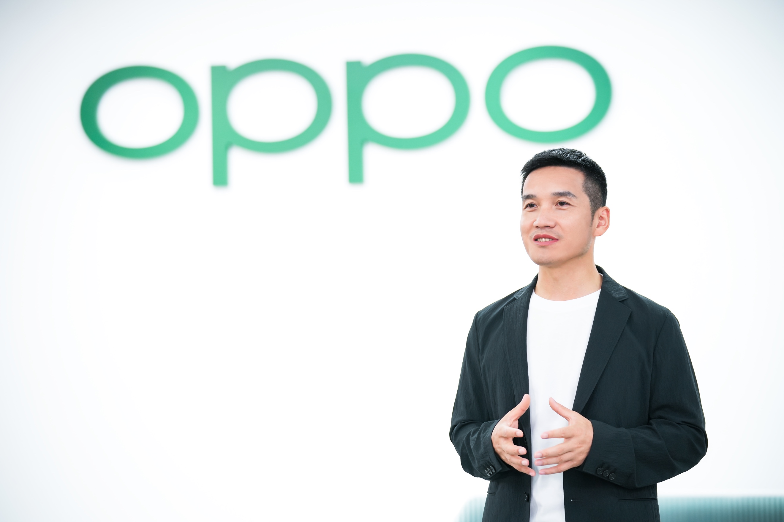 <span style='background-color:Yellow;'>OPPO</span>为构建开放生态,发布全新ColorOS 13和首个智慧跨端系统潘塔纳尔