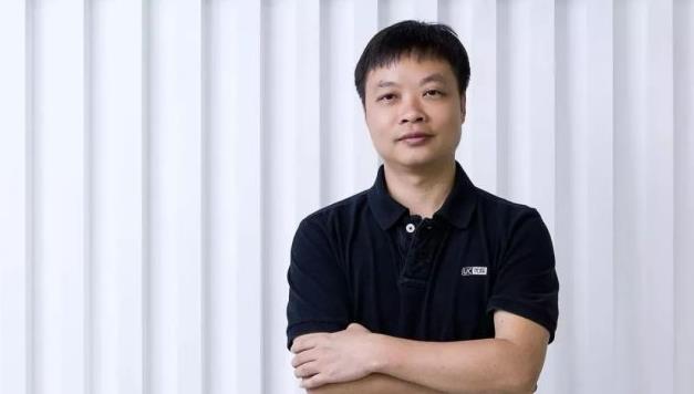 何小鹏的创业往事:丁磊最佳助攻,雷军一路护航