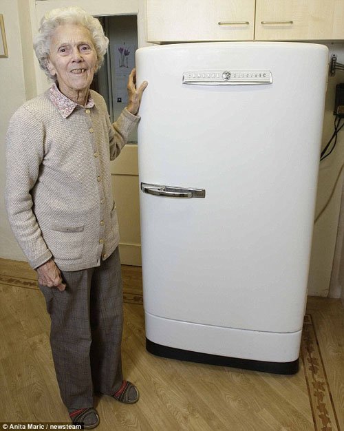 全英最古老冰箱正常运转 58年未维修