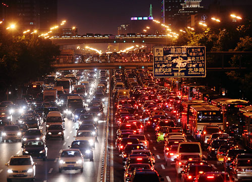 <span  style='background-color:Yellow;'>五一</span>结束：北京高速拥堵8小时