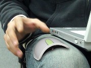 各种表面都hold住!概念弧形鼠标设计